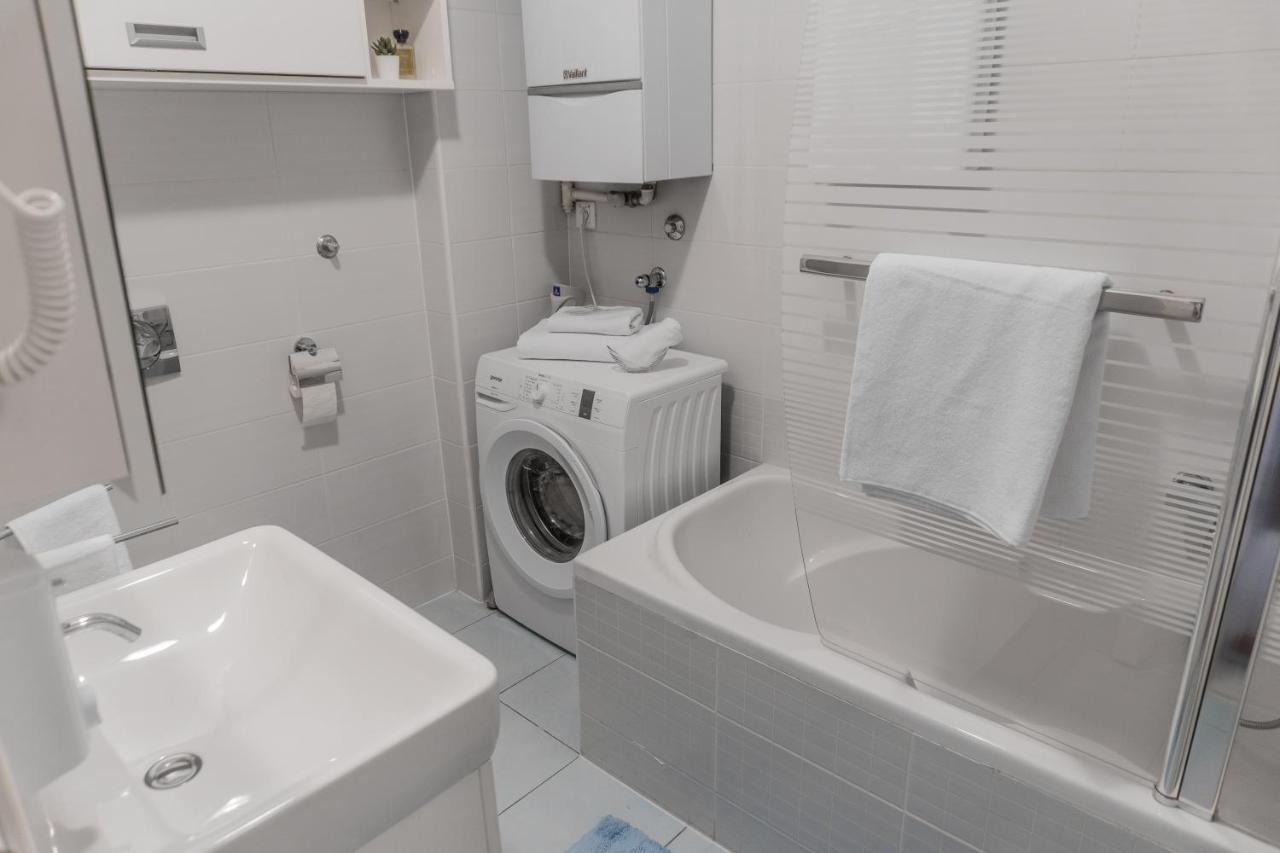 Alpha Apartment Zagreb Bagian luar foto