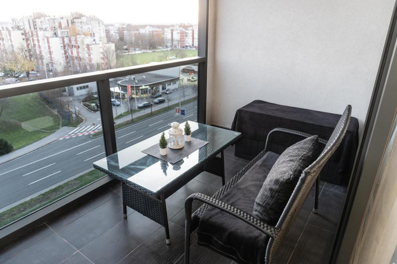 Alpha Apartment Zagreb Bagian luar foto